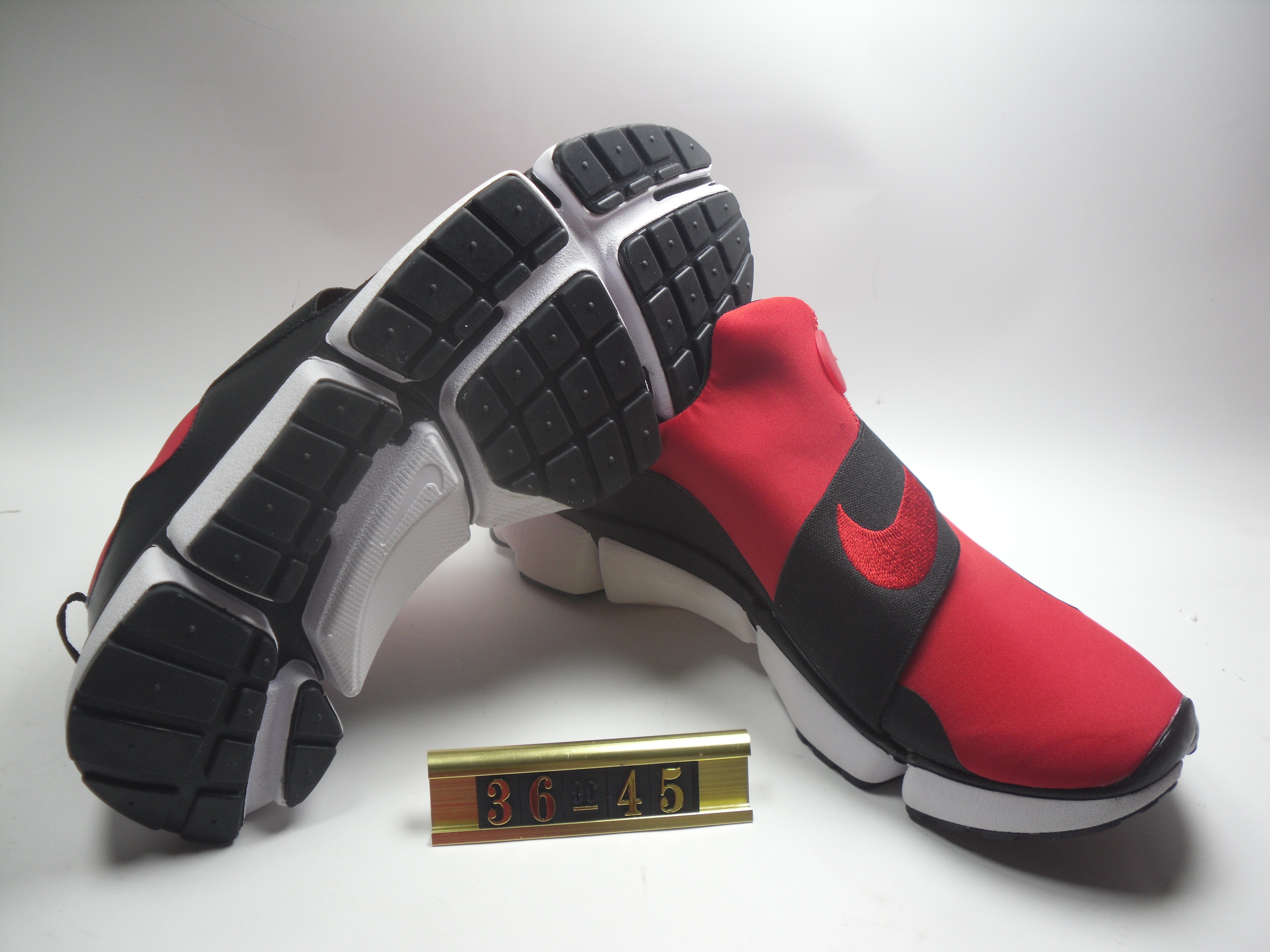 Nike Air Huarache 5 Red Black Shoes